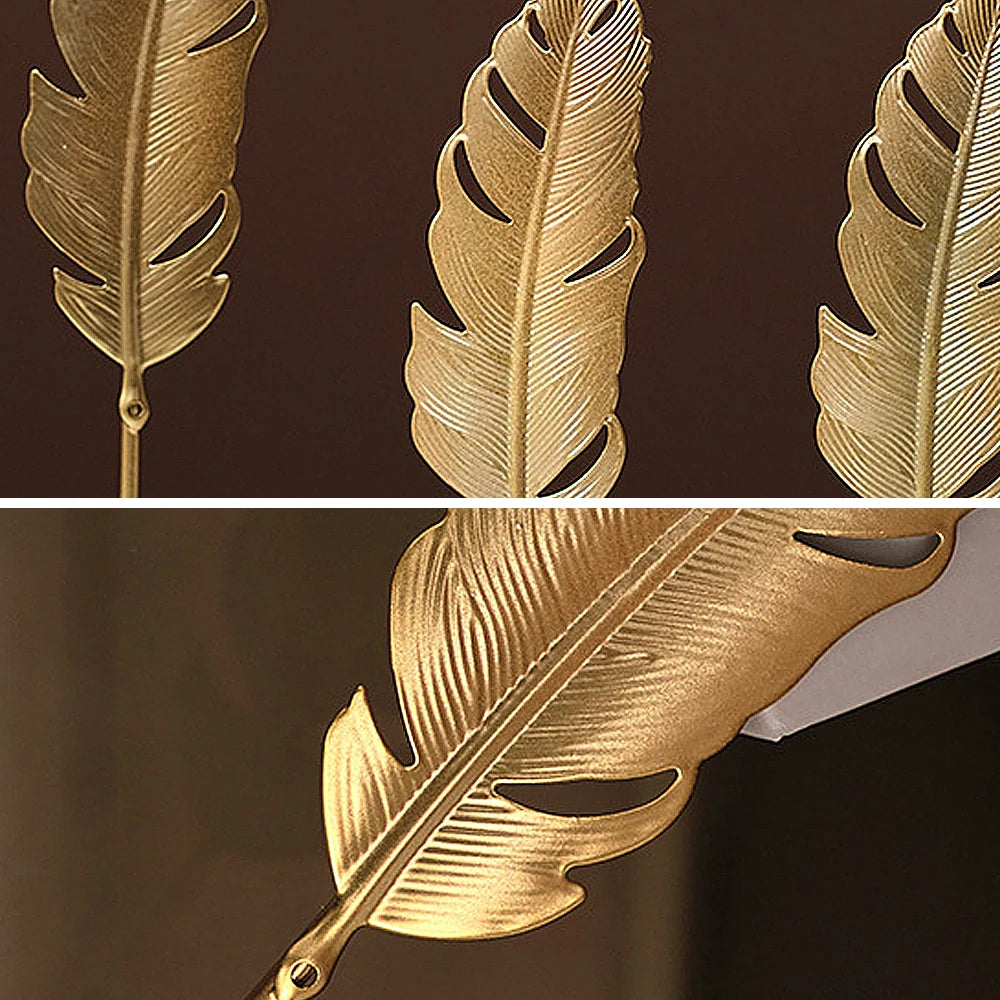 Escultura de folhas douradas para decoração
